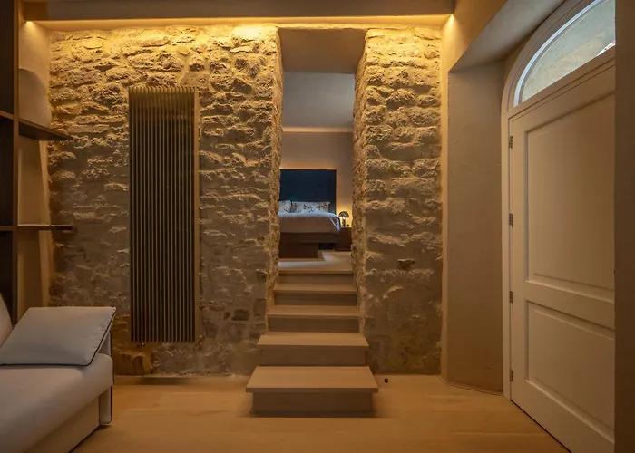 Forma Your Boutique Suite