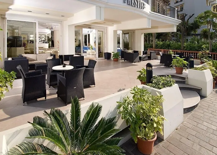 Hotel Prestige