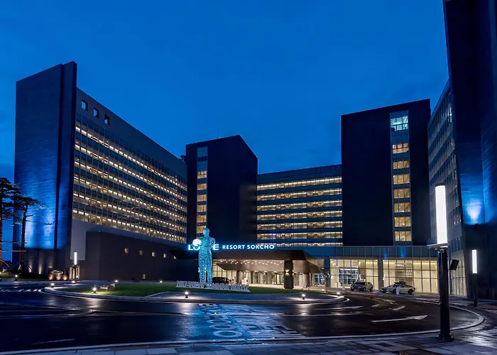 Luxury hotel only: Lotte Resort Sokcho