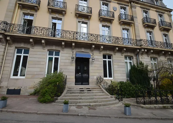 L'Empereur, sa Femme et le petit Prince Plombières-les-Bains