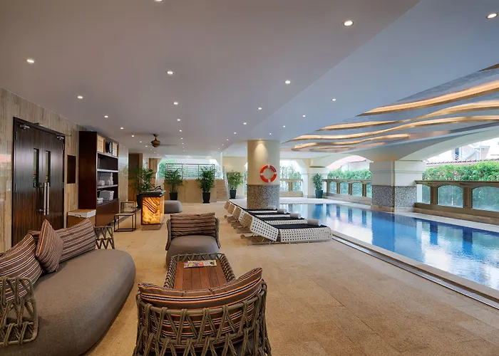 Luxury hotel only: Sherwood Suites