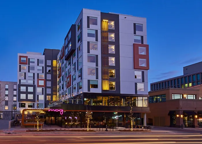 Ping pong hotels Moxy Denver Cherry Creek