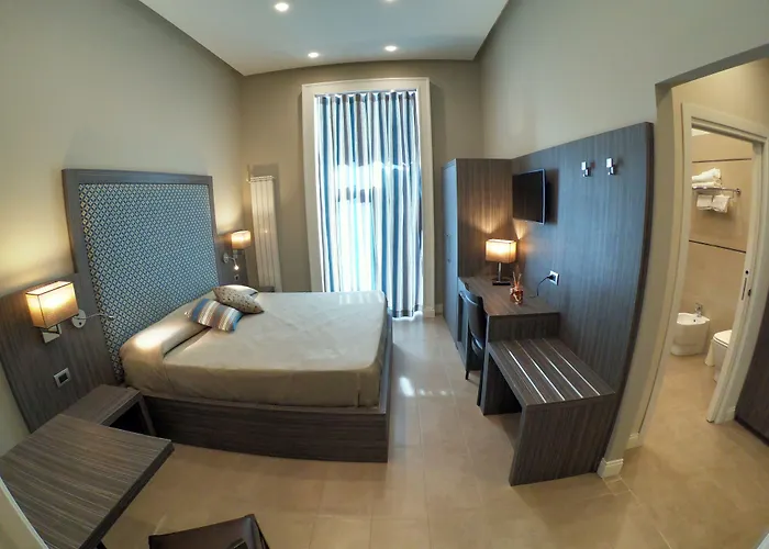 Hotel all'aeroporto: Hotel Ausonia