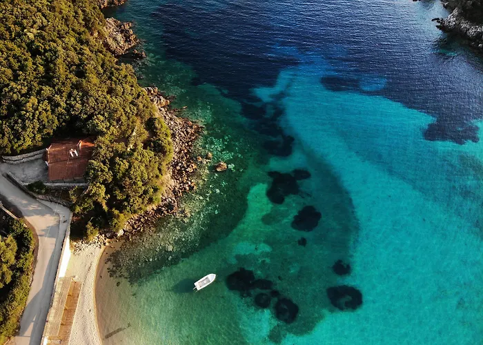 Prima Vista Beachfront Boutique Hotel