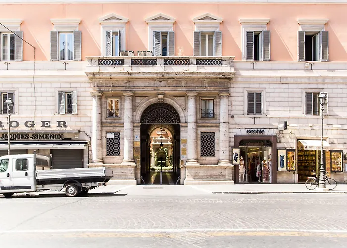 Pension Guide Nazionale Palace Suites