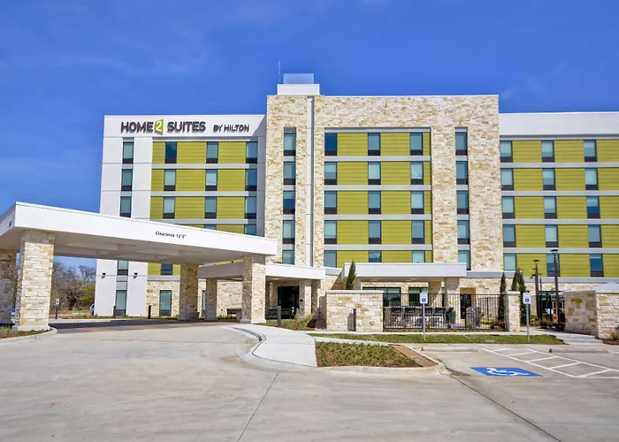Pet Friendly hotel: Home2 Suites By Hilton Plano Richardson