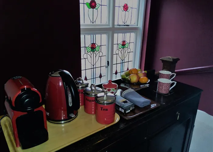 B&B: Crystal Palace B&B