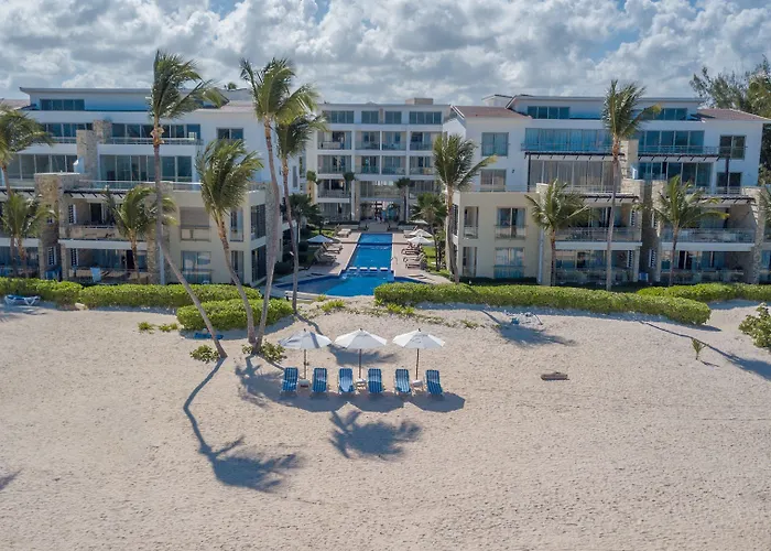 Costa Atlantica - Beach Vacation Condos