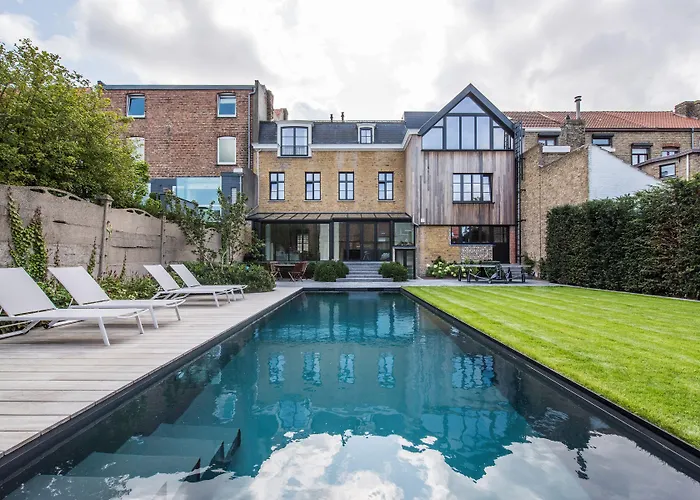 Ping Pong hotel: B&B For 2-Wellness For 2