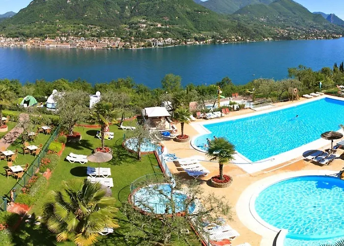 Weekend Glamping Resort