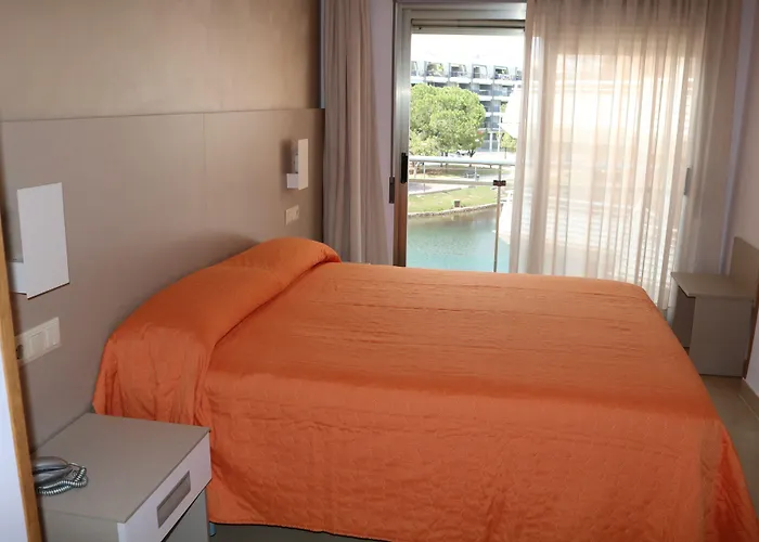Hotel céntrico: Hotel Marina