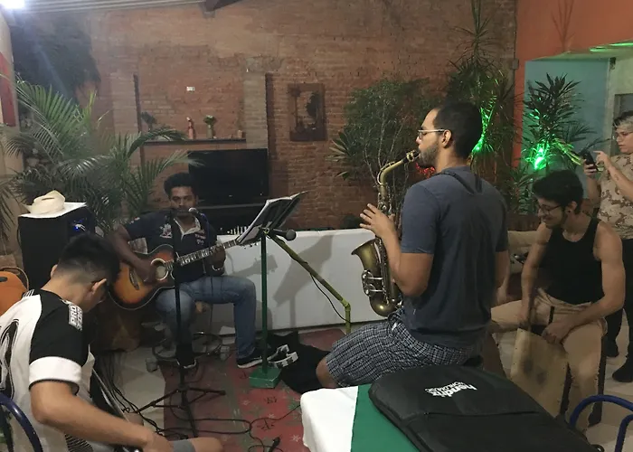 Praca Da Arvore Hostel