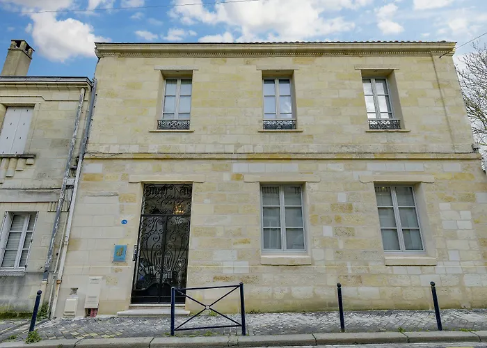 Villa Erizio Aparthotel - A Bucolic And Urban Break