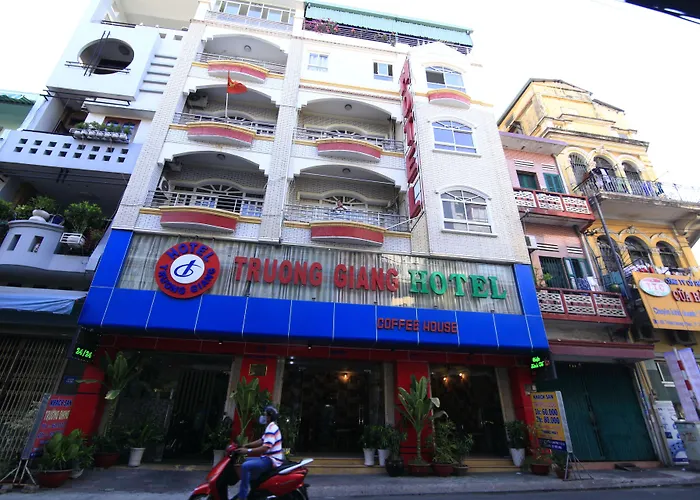 Zentrales Hotel: Truong Giang Hotel