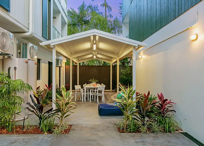 Redhill Cairns Living - Pembroke St