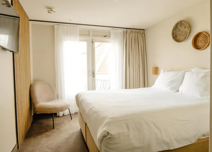 3 sterren hotel: Strandhotel Camperduin