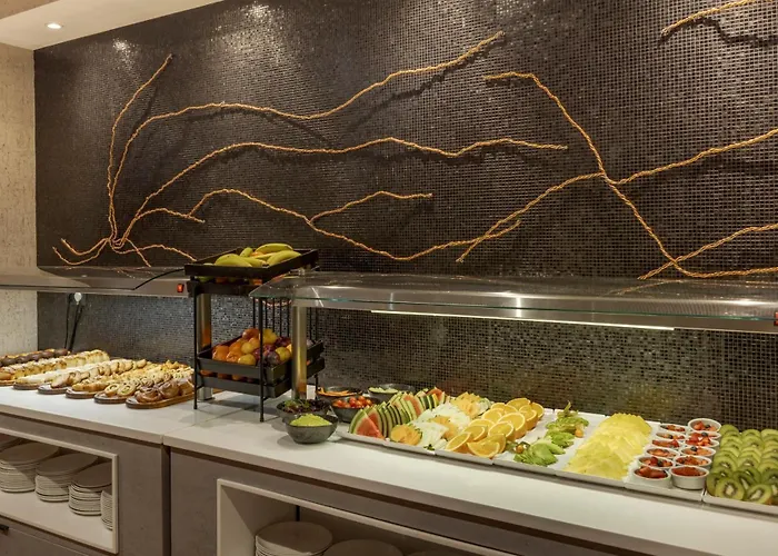 Hotel cerca del aeropuerto: Ilunion Pio XII