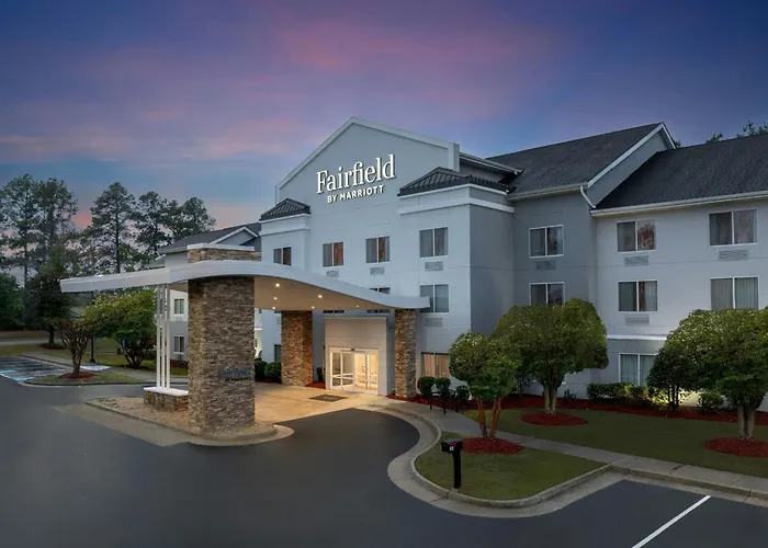 Fairfield Inn And Suites By Marriott Emporia I-95