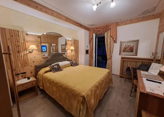 Alexander Hotel Alpine Wellness Dolomites