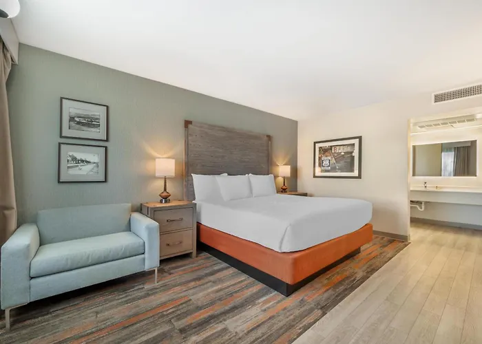 Family Hotel: Best Western Plus King'S Inn And Suites