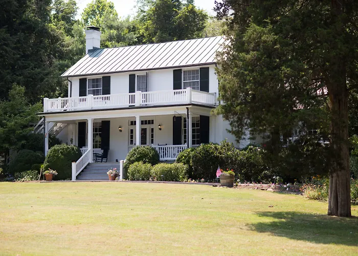 Inn At Monticello