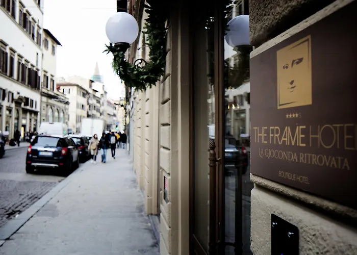 Hotel boutique: The Frame Hotel