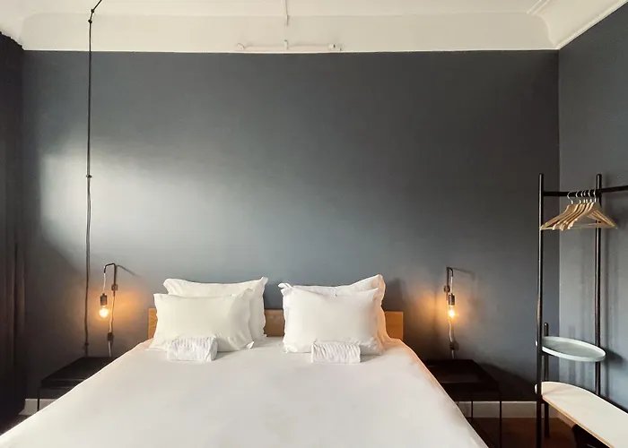 Avenue Hostel & Suites