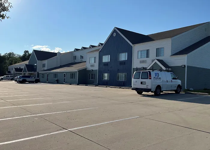 Cozy House Inn & Suites By Marifah