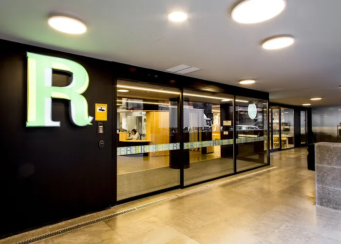Alquiler de vacaciones: Residencia Universitaria Resa Claudio Coello