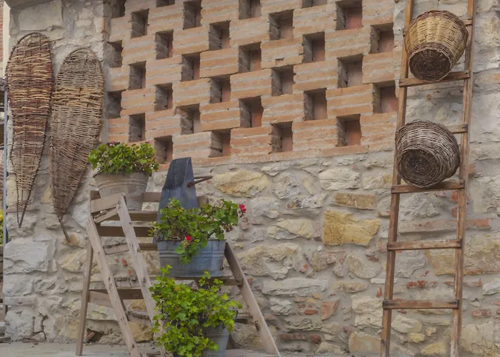 Borgo di Vezzano