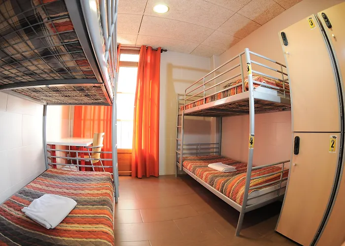 Be Zaragoza Hostel