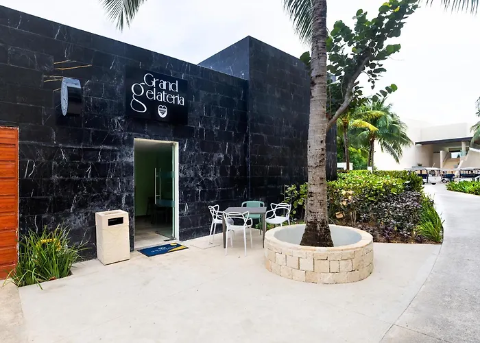 Family Hotel: Grand Palladium Select Costa Mujeres
