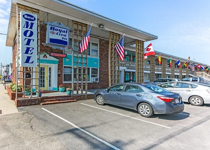 Crest - Hampton Beach