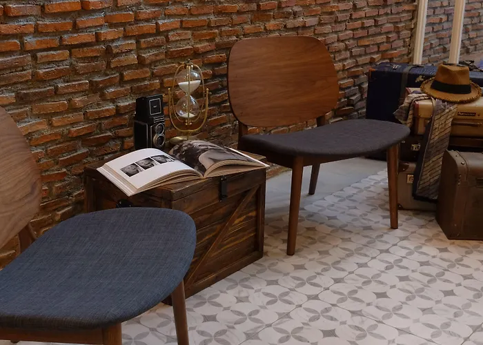 B&B only: Hide And Seek Boutique Hometel