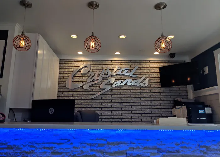 Motel: Crystal Sands Motel