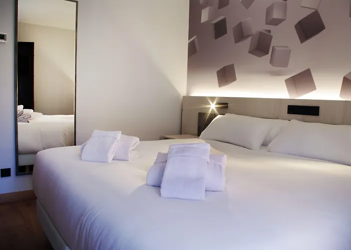 Hotel NERU con Encanto León