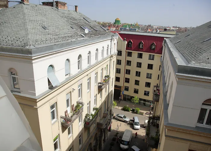 Pop Up Hostels - Downtown