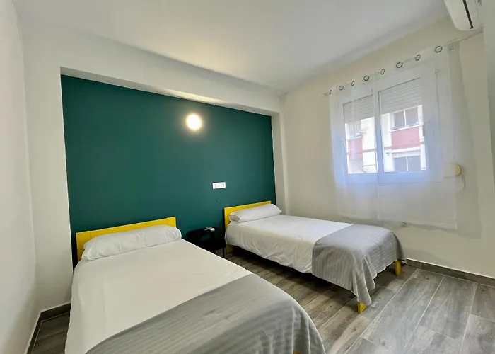 Casa de huéspedes: Click & Room