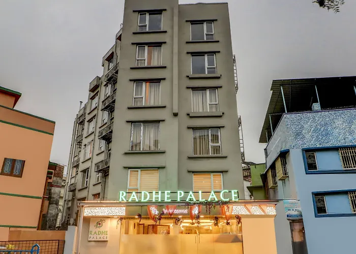 Hotels Close to Airport Treebo Radhe Palace, Lake Town
