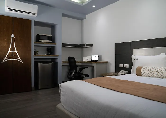 Cheap hotels Eiffel