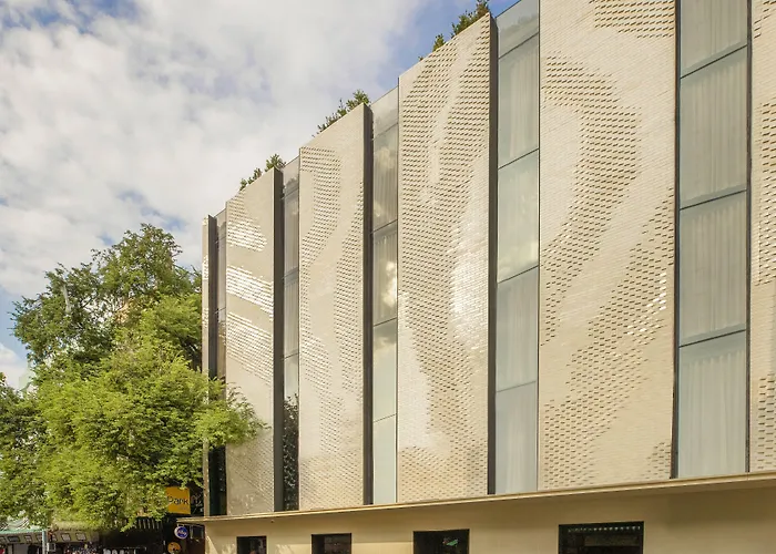 Hotel: The Gravitique Hotel Khaosan