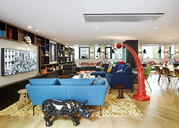 Hotel familiar: Citizenm Paris Champs-Elysees