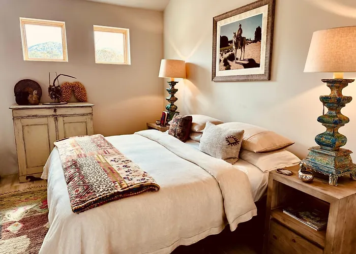 Santa Fe Modern Farmhouse 1 Acre Private Rd Soaking Room 3 Min Canyon Rd