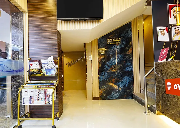 Oyo 925 Emirates Hotel