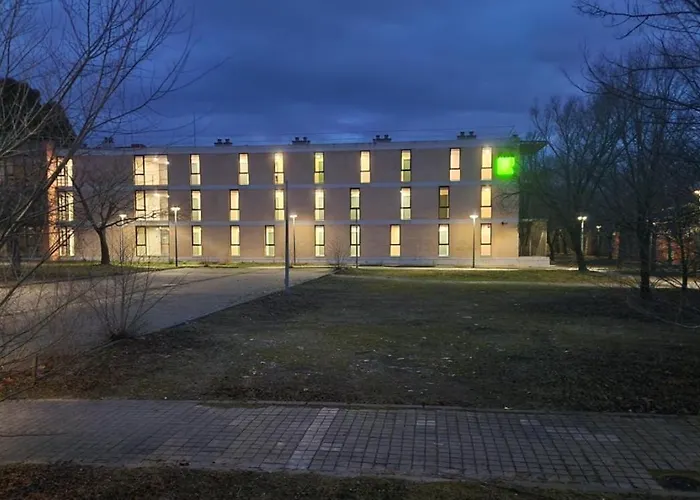 Alquiler de vacaciones: Residencia Universitaria Giner de Los Ríos