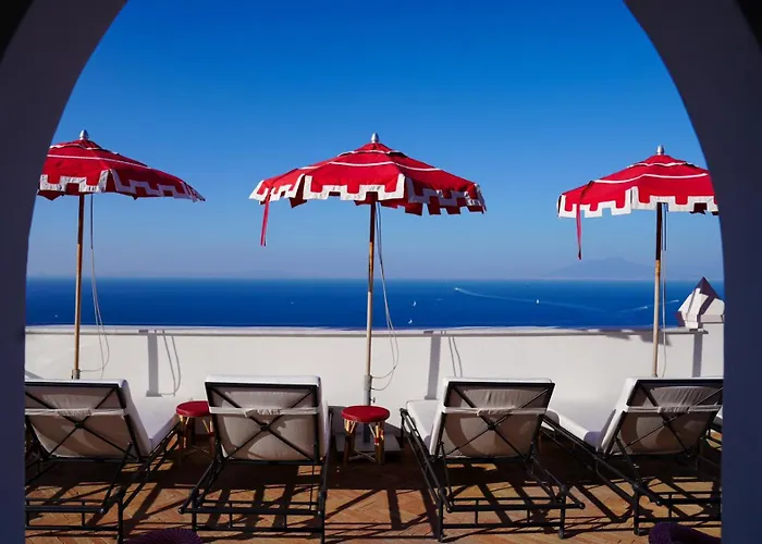 Hotel con piscina: Il Capri Hotel
