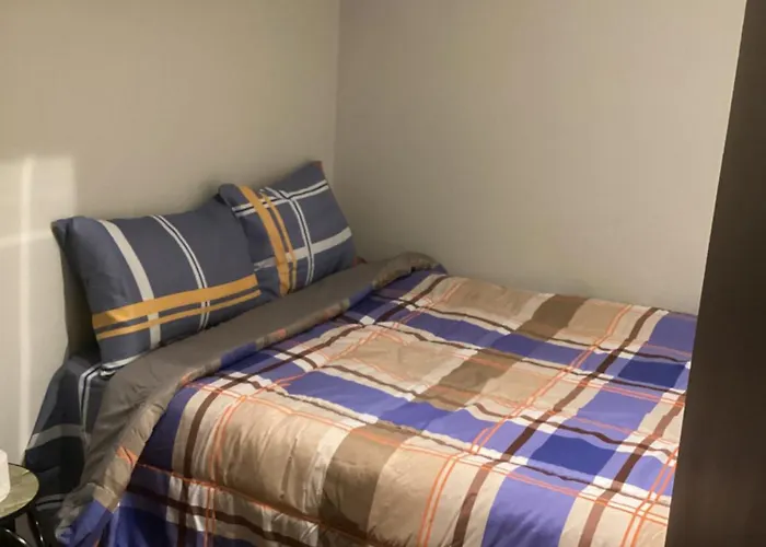  Hostal Low Cost