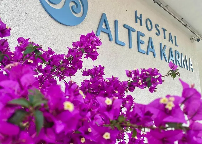 Hotel: Hostal Altea Karma