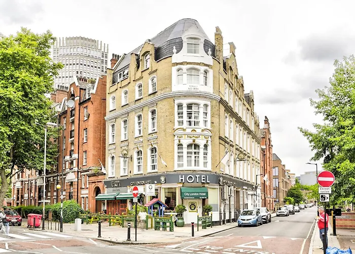 City London Hotel