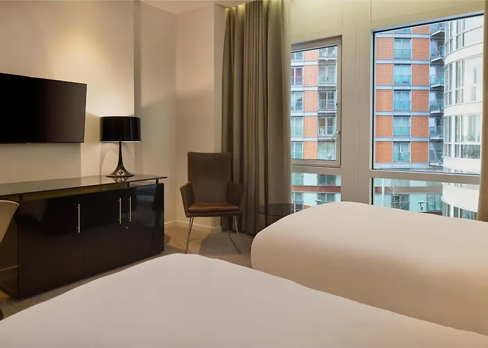 Luxury hotel only: Radisson Blu Hotel, London Canary Wharf East